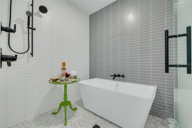 777 3RD AVENUE N 1104, St Petersburg, FL 33701