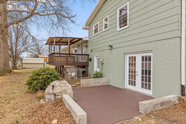 302 Locust Street, Englewood, TN 37329