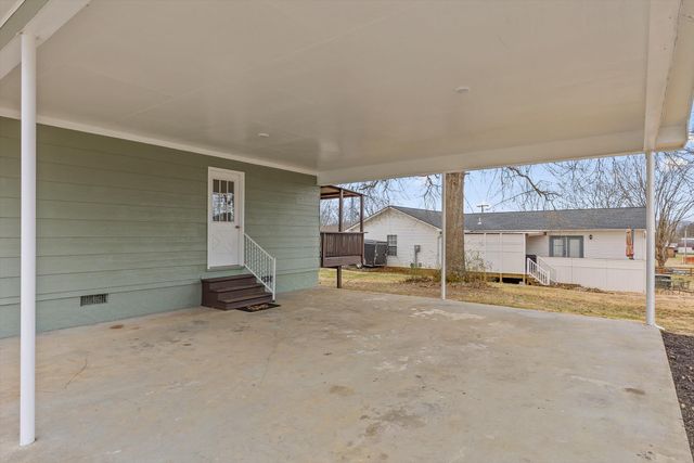 302 Locust Street, Englewood, TN 37329