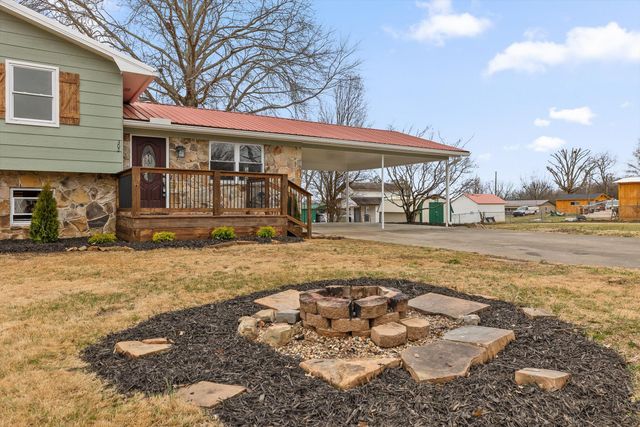 302 Locust Street, Englewood, TN 37329