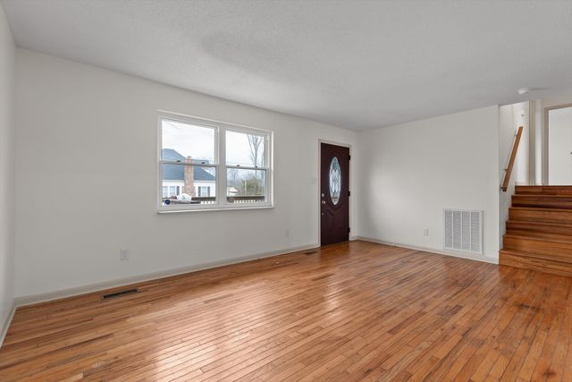 302 Locust Street, Englewood, TN 37329