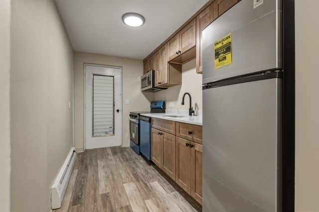 15 Commonwealth Court 10, Boston, MA 02135
