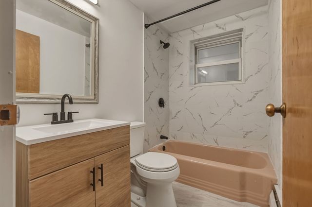 15 Commonwealth Court 10, Boston, MA 02135