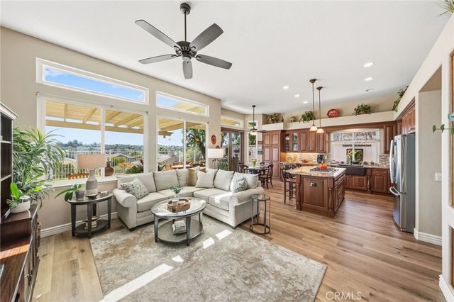 3311 Camino Coronado, Carlsbad, CA 92009