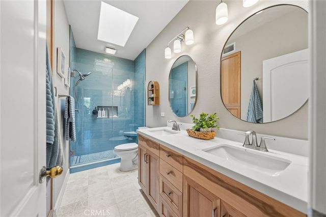 3311 Camino Coronado, Carlsbad, CA 92009