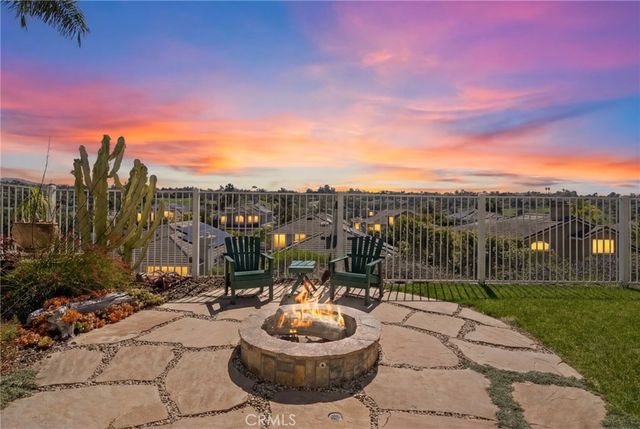 3311 Camino Coronado, Carlsbad, CA 92009