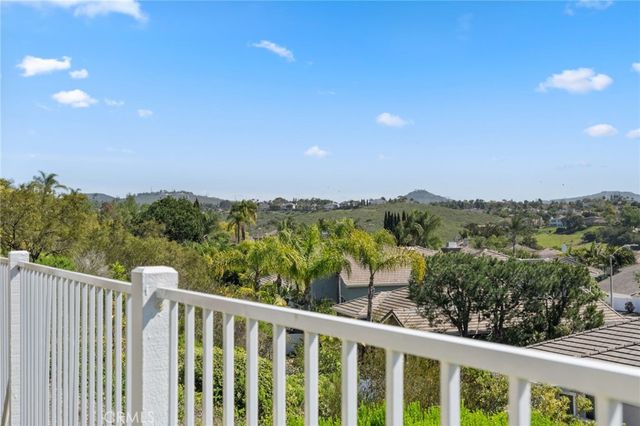 3311 Camino Coronado, Carlsbad, CA 92009