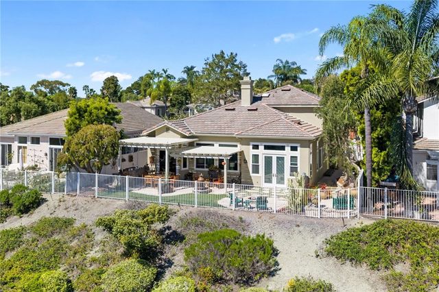 3311 Camino Coronado, Carlsbad, CA 92009