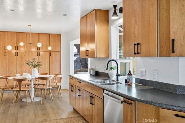 1006 Eagle Court, Paso Robles, CA 93446