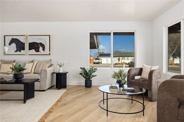 1006 Eagle Court, Paso Robles, CA 93446