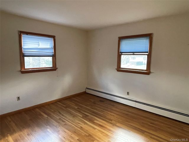 4 Claire Ann Drive, Warwick, NY 10990