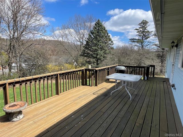 4 Claire Ann Drive, Warwick, NY 10990