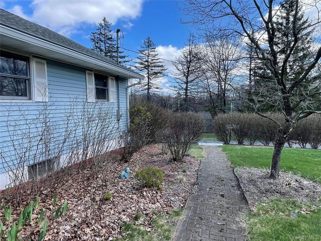 4 Claire Ann Drive, Warwick, NY 10990