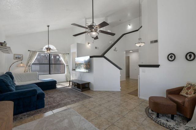 4700 Homestead Trail NW, Albuquerque, NM 87120