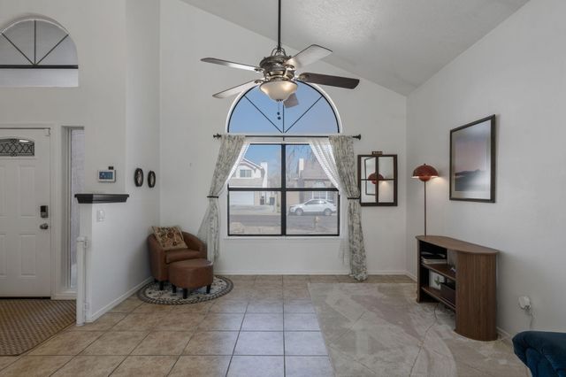 4700 Homestead Trail NW, Albuquerque, NM 87120