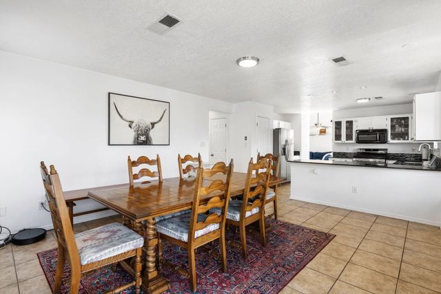 4700 Homestead Trail NW, Albuquerque, NM 87120