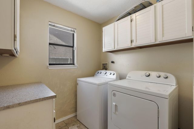 4700 Homestead Trail NW, Albuquerque, NM 87120