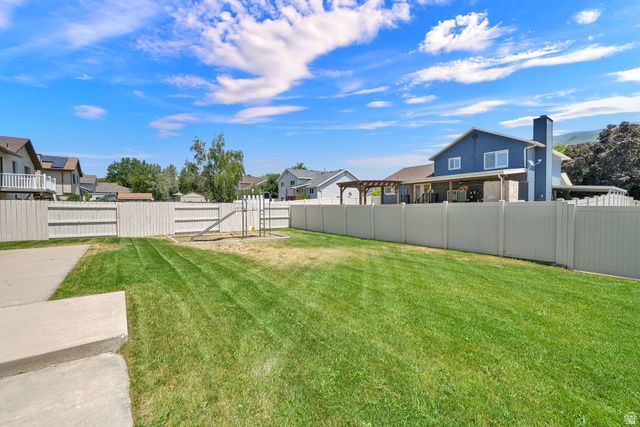 2664 N 1700 E, Layton, UT 84040