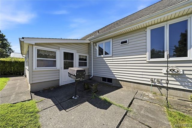 3311 Cox Drive, Hamburg, NY 14219