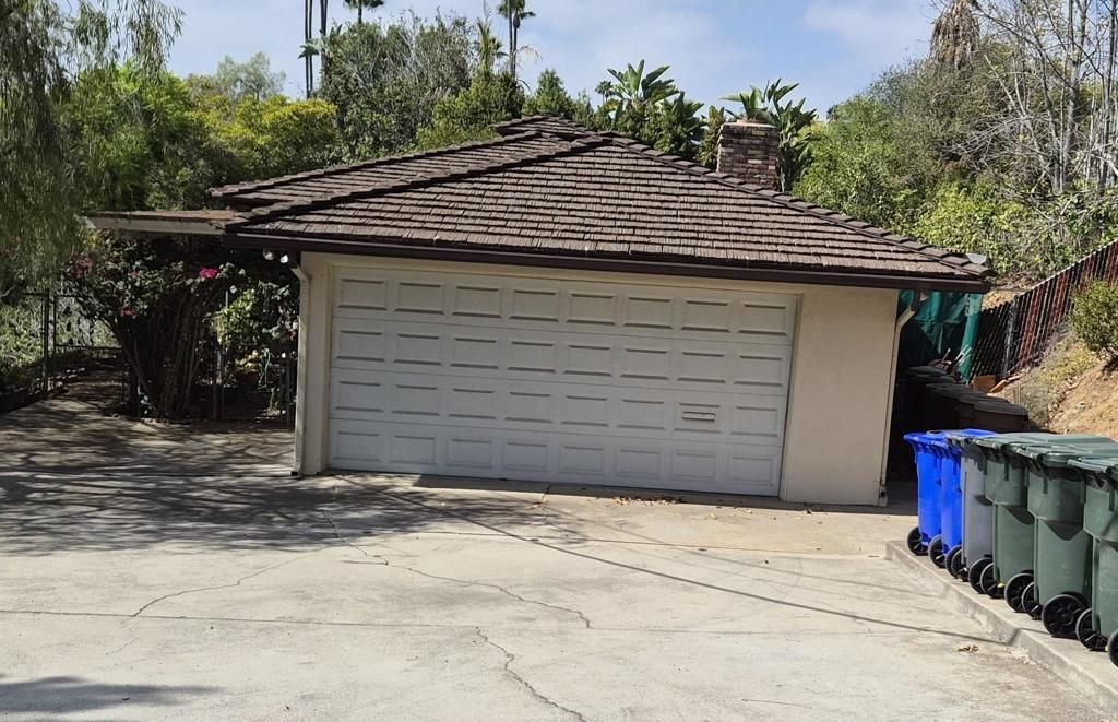 1339 CLARENCE DR, Vista, CA 92084