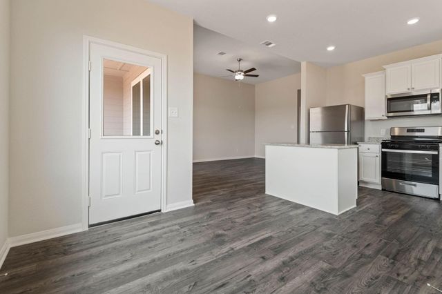 349 Fastboy Lane, Waller, TX 77484