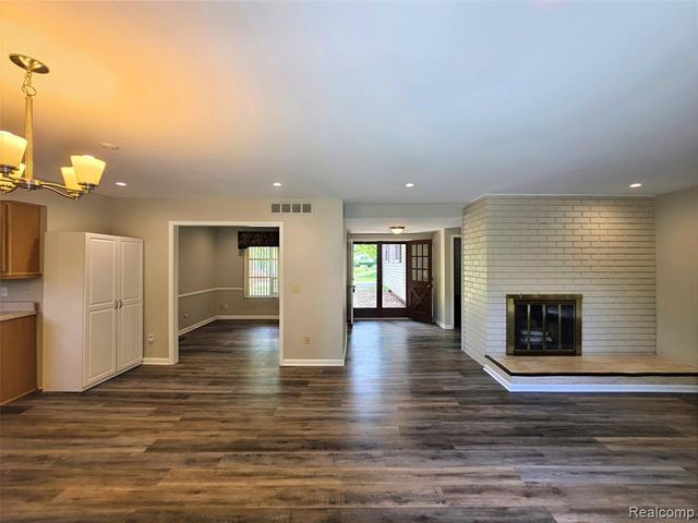 38156 Southfarm Court, Northville, MI 48167