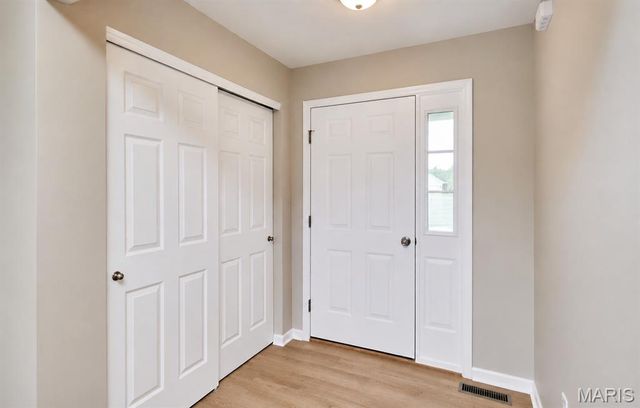 10 Sugarberry Court, Troy, MO 63379