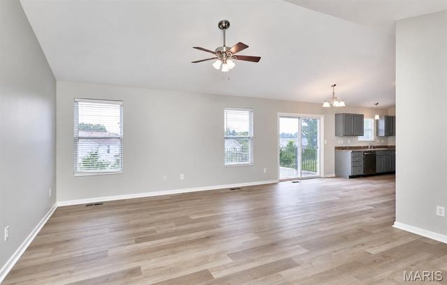 10 Sugarberry Court, Troy, MO 63379
