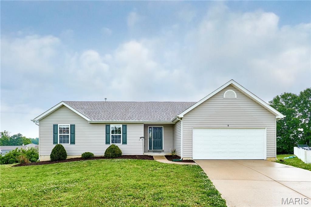 10 Sugarberry Court, Troy, MO 63379