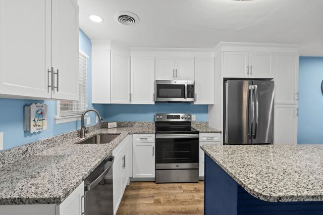 2001 Spring St Unit H2, North Myrtle Beach, SC 29582