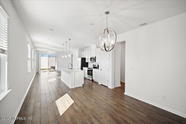 7212 RED TIMBER Road, Jacksonville, FL 32244