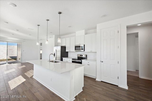 7212 RED TIMBER Road, Jacksonville, FL 32244