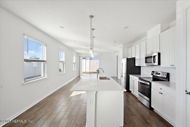 7212 RED TIMBER Road, Jacksonville, FL 32244