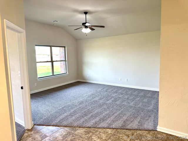 13353 N 133rd East Avenue, Collinsville, OK 74021