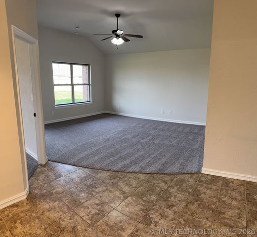 13353 N 133rd East Avenue, Collinsville, OK 74021