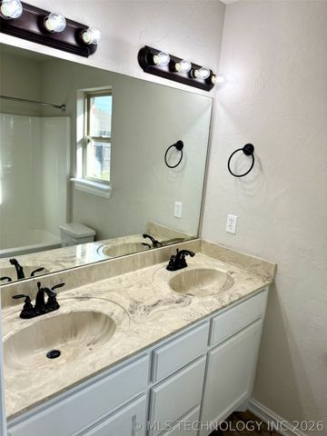 13353 N 133rd East Avenue, Collinsville, OK 74021