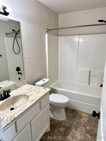 13353 N 133rd East Avenue, Collinsville, OK 74021