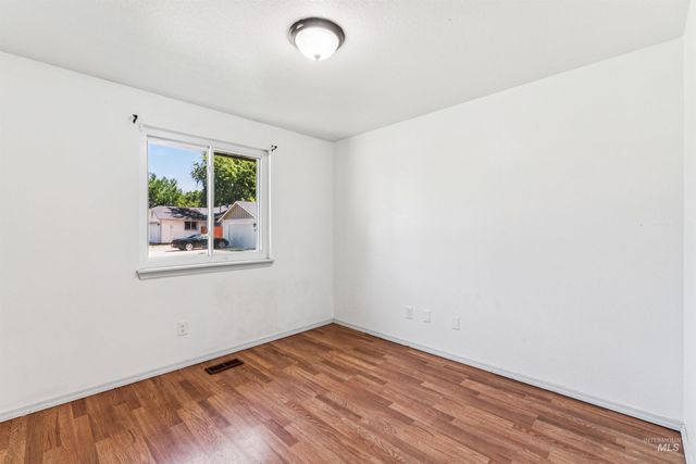 5591 N Marlboro Ave., Boise, ID 83714