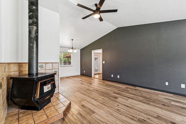 5591 N Marlboro Ave., Boise, ID 83714