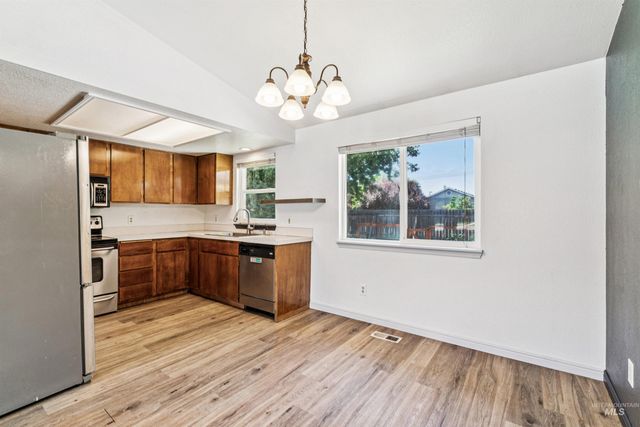 5591 N Marlboro Ave., Boise, ID 83714