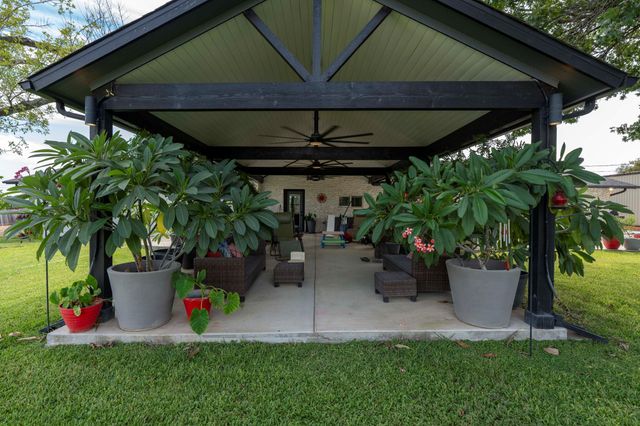 130 Hy RD, Buda, TX 78610