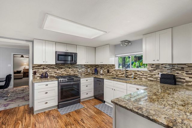 130 Hy RD, Buda, TX 78610