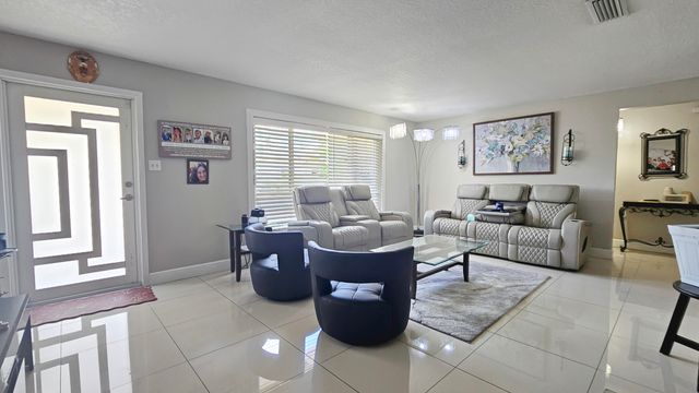 7180 NW 10th Court, Margate, FL 33063