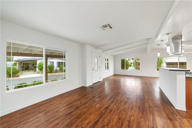 215 Lakepark, Placentia, CA 92870