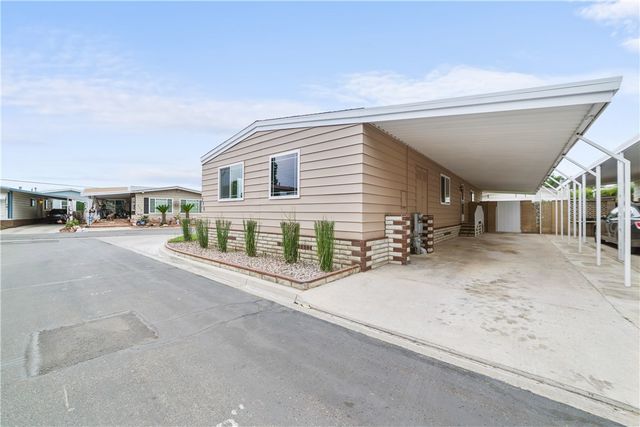 215 Lakepark, Placentia, CA 92870