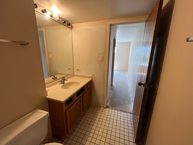 606 E Woodland Park Avenue 306, Chicago, IL 60616