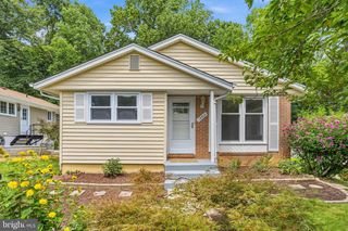 12819 GREENHALL DR, Woodbridge, VA 22192