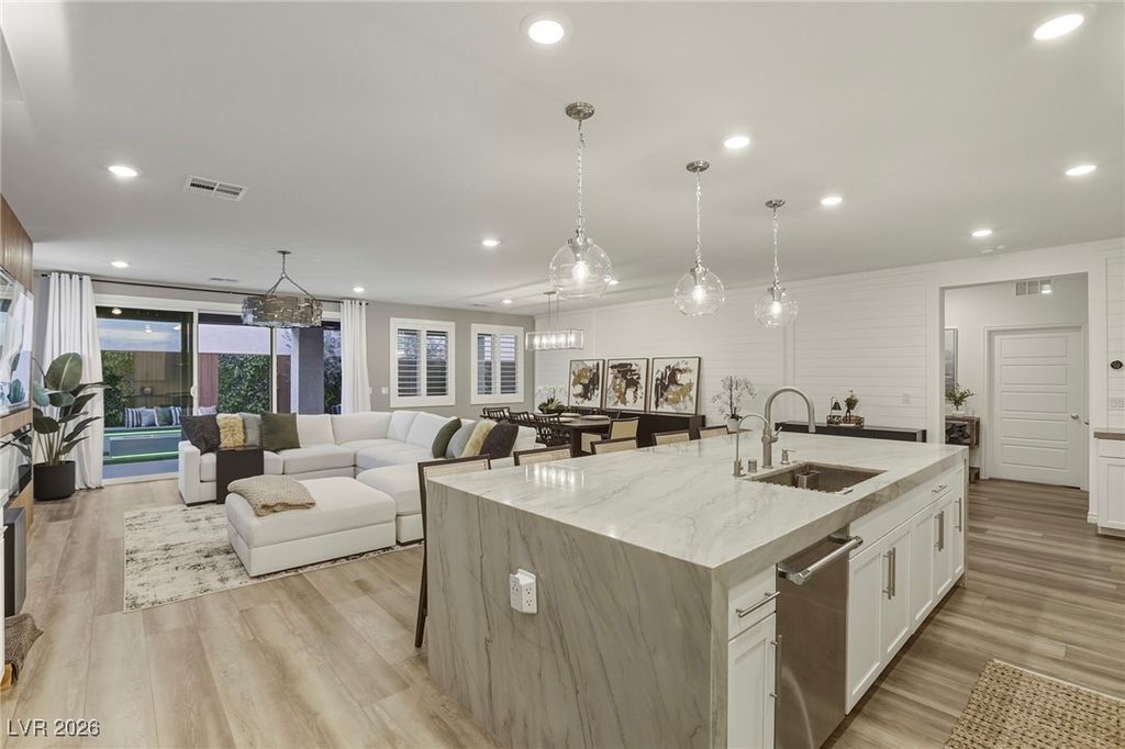 Image 15 of property listing at 10095 Gila River Street, Las Vegas, NV 89178