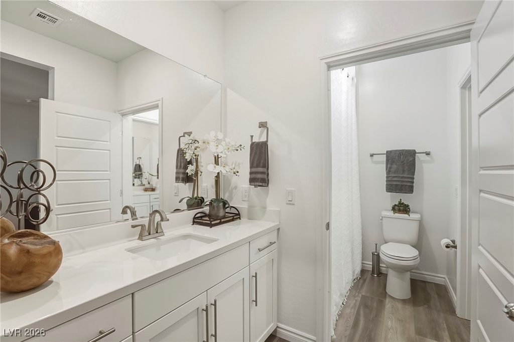 Image 30 of property listing at 10095 Gila River Street, Las Vegas, NV 89178