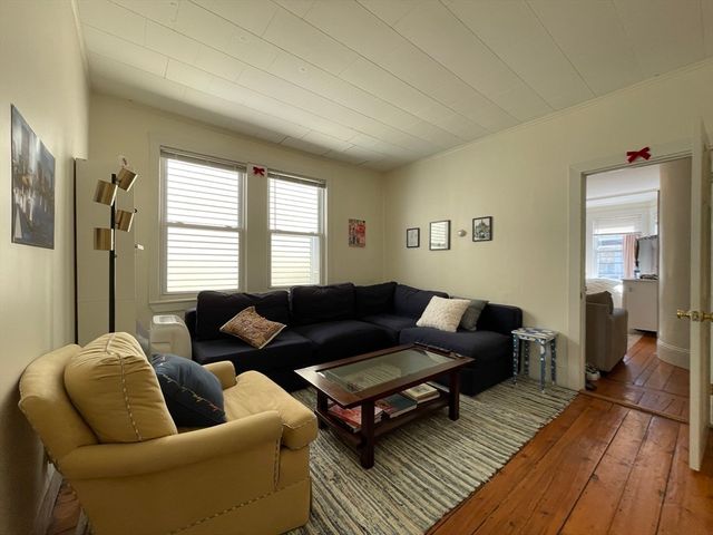 13-19 Houghton St, Somerville, MA 02143